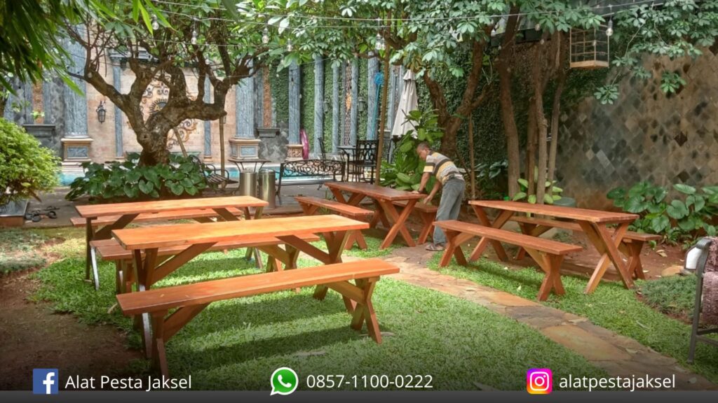 Sewa Meja Kursi Kayu Taman Di Bogor