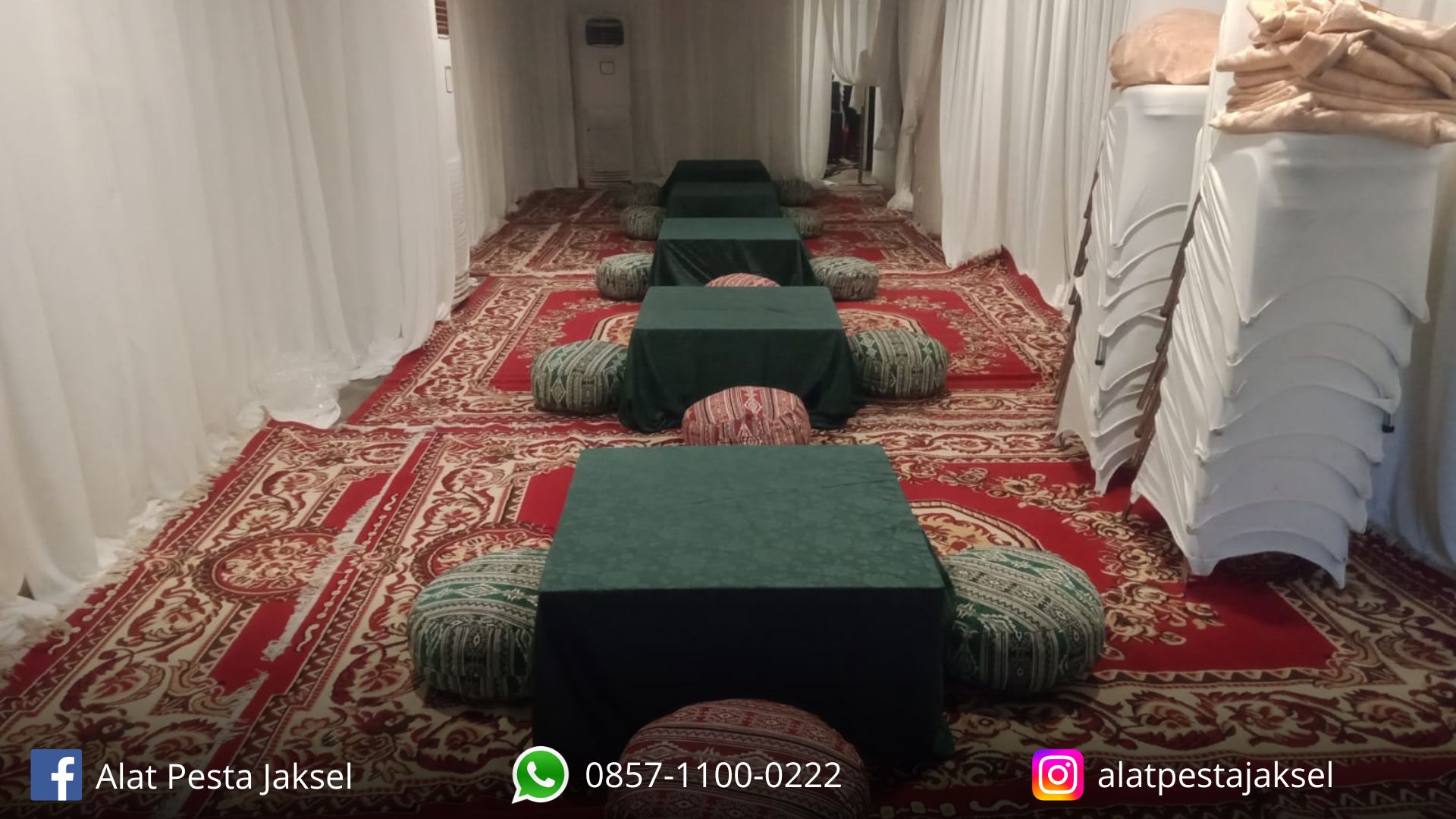Sewa Set Karpet Meja Bantal Duduk Sarana Bukber Lesehan Jakarta