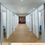 Jasa Sewa Ruang Partisi Putih Tirai Kian Jakarta