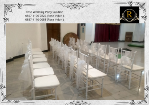 Rental Kursi Tiffany VIP Type Kayu Dan Acrylic Bintaro Jakarta Selatan