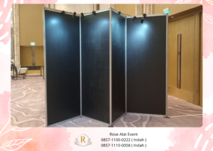 Gudang Sewa Partisi Hitam Zigzag Dan Lampu Area Cikampek