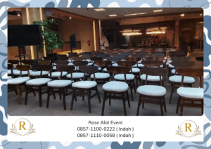 Persewaan Kursi Crossback bantalan putih Area Purwakarta