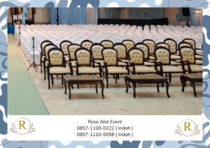 Sewa Kursi Arm Chair Kayu Kokoh Nyaman dan Berkelas Karawang 