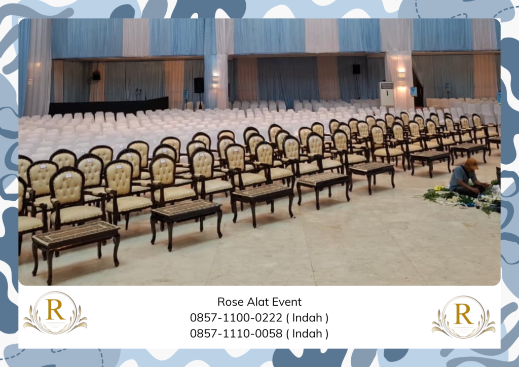 Sewa Kursi Arm Chair Kayu Kokoh Nyaman dan Berkelas Karawang 