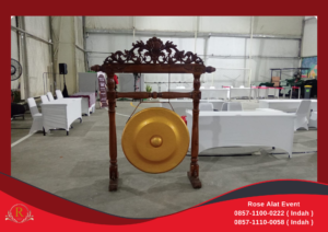 Sewa Gong Peresmian Warna Gold Kaki Ukiran di Bekasi