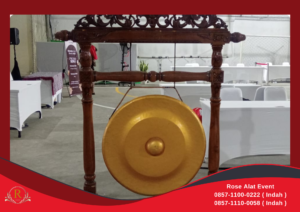 Sewa Gong Peresmian Warna Gold Kaki Ukiran di Bekasi