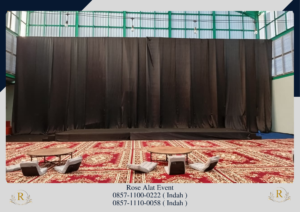 Rental Karpet Permadani Merah Dan Tirai Hitam Area Bekasi