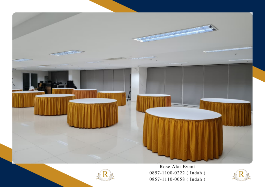 Rental Meja Kotak dan Bundar Cover Gold Jagakarsa