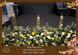 Sewa Panggung Berikut Mini Garden Bunga Segar Area Bekasi