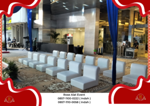 Sewa Sofa Kotak Lesehan Putih Karpet Permadani Hijau Bekasi