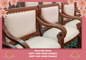 Sewa Kursi Vip Model Kayu Mewah Cikarang