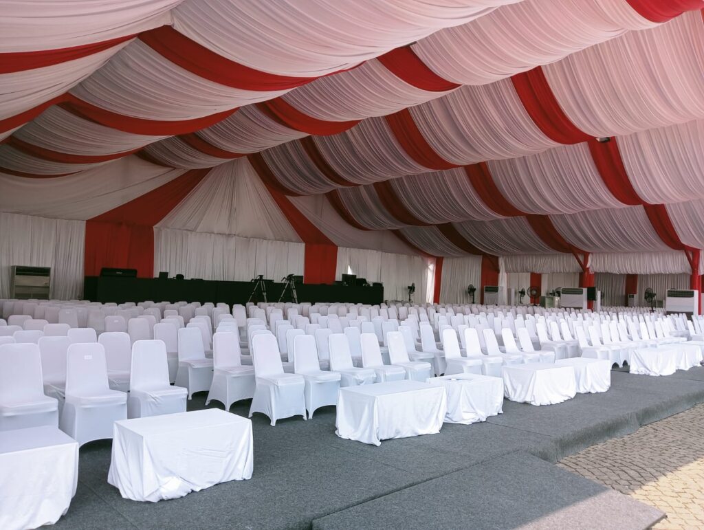 Sewa Tenda Roder Dekorasi Serut Putih Merah Bekasi